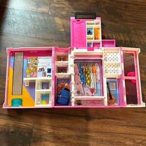 Barbie dream closet